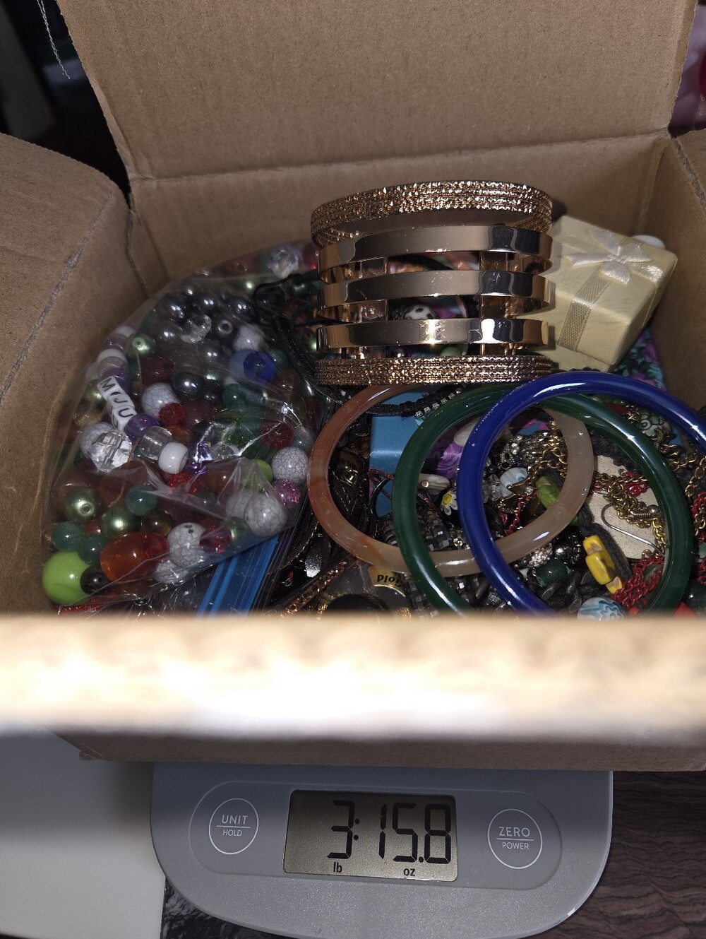 4 lbs! Mixed Jewelry Lot Wearable Craft Repair Earrings Necklaces Bracelets